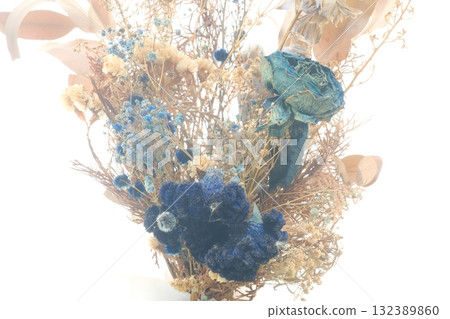 Dried flowers on a white background 132389860