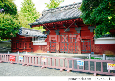 Tokyo, Bunkyo-ku, Tokyo University, Akamon Gate, Nationally designated important cultural property Tokyo, Bunkyo-ku, Tokyo University, Akamon Gate, Nationally designated important cultural property 132389919