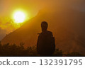 北阿爾卑斯山的朝日 132391795