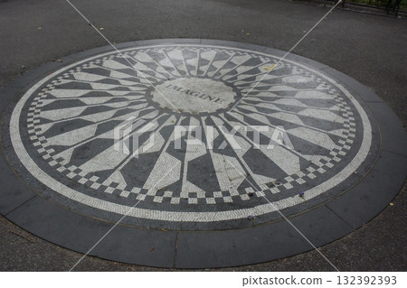 Imagine Plate in Central Park, New York 132392393