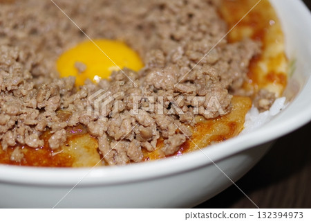 Pork bowl 132394973