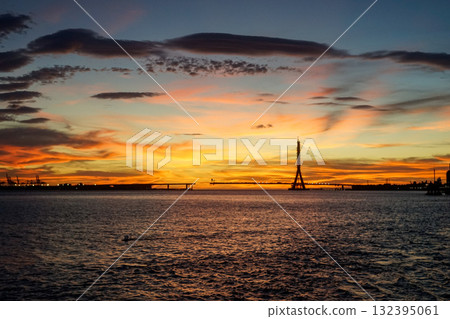 淡江大橋的夕陽與火燒雲 132395061