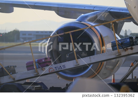 行李輸送帶 132395362