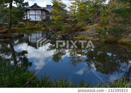 Toji-in Temple garden with pond Toji-in Temple garden with pond 132395833