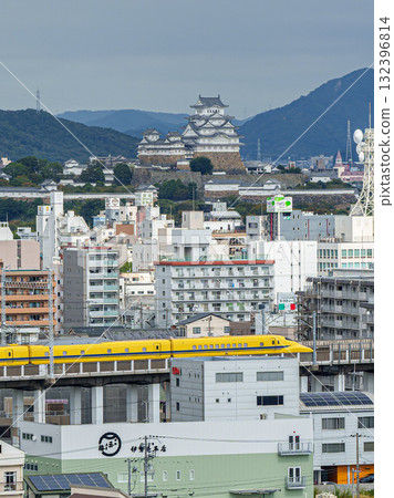 姬路城和黃色博士 姬路城和黃色博士 132396814