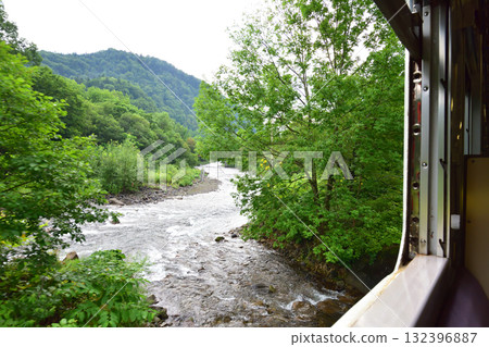 Scenery from Shirataki Station to Kamikawa Station on the JR Hokkaido Sekihoku Main Line (Summer 2023) 132396887