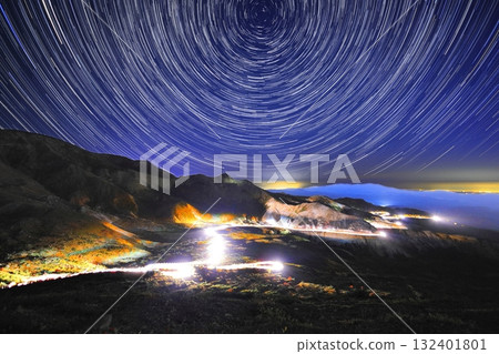 Spectacular views from the sky! Star trails in the northern sky and the Bandai-Azuma Skyline Spectacular views from the sky! Star trails in the northern sky and the Bandai-Azuma Skyline 132401801