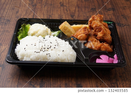 Fried chicken lunch Fried chicken lunch 132403585