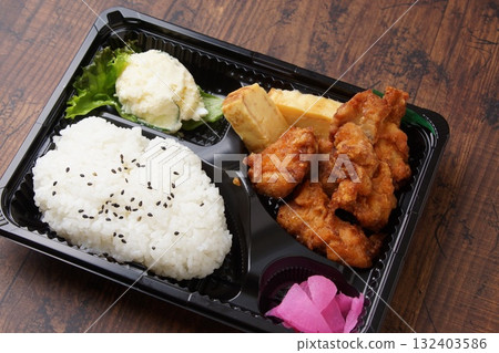 炸雞午餐 炸雞午餐 132403586