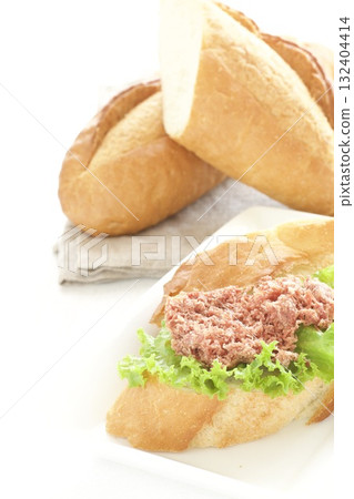 法國麵包夾鹹牛肉三明治 132404414