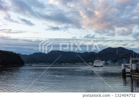 A beautiful sea view of Tomonoura in Fukuyama city, Hiroshima prefecture, Japan 132404752