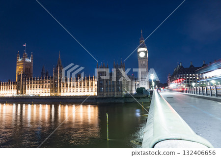 London Westminster Bridge and Big Ben at Night over the River Thames London Westminster Bridge and Big Ben at Night over the River Thames 132406656