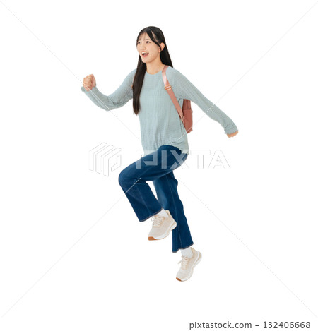 跳躍的女學生 - 全身照片 PNG，透明背景，手工精確裁剪 132406668