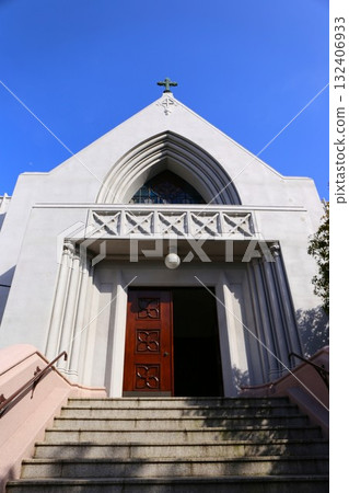 開港後第一座天主教堂－山手天主教堂正面 132406933