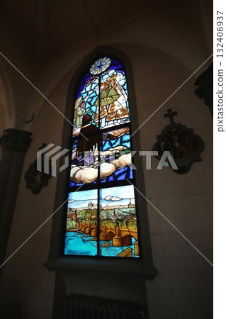 山手天主教堂的彩色玻璃窗,這是開港後的第一座天主教堂 山手天主教堂的彩色玻璃窗,這是開港後的第一座天主教堂 132406937