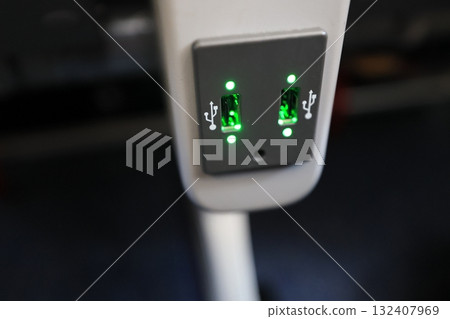 USB 充電孔 132407969