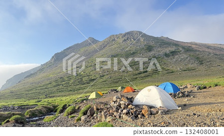Tent camping in Daisetsuzan Tent camping in Daisetsuzan 132408001