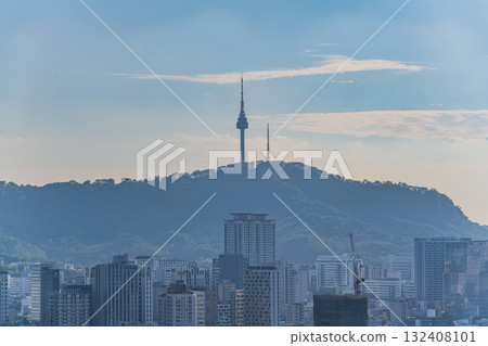Seoul's Namsan Tower and its surrounding cityscape during the autumn day Seoul's Namsan Tower and its surrounding cityscape during the autumn day 132408101