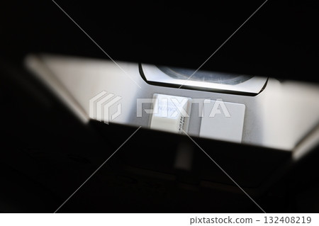 Cabin pressure 132408219