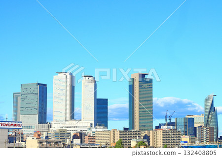 愛知縣名古屋市名古屋站前的摩天大樓風景 132408805