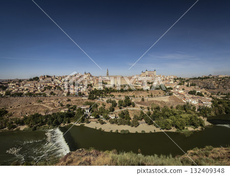 view of toledo city in spain on sunny day view of toledo city in spain on sunny day 132409348