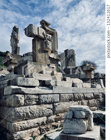 古跡保護區內殘留的石牆 132411617