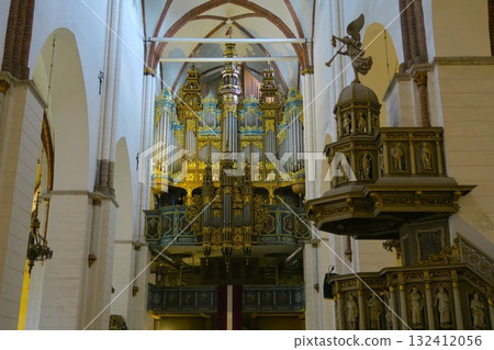 Pipe organ of Riga Cathedral 132412056