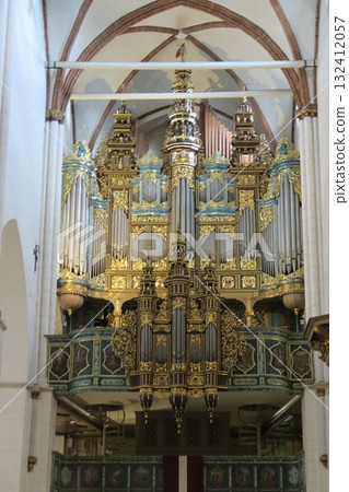 Pipe organ of Riga Cathedral 132412057