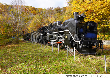 D51 and C57 of Kamiikotan. D51 and C57 of Kamiikotan. 132412385