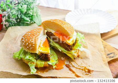 Cut Tsukimi Burger 132413106