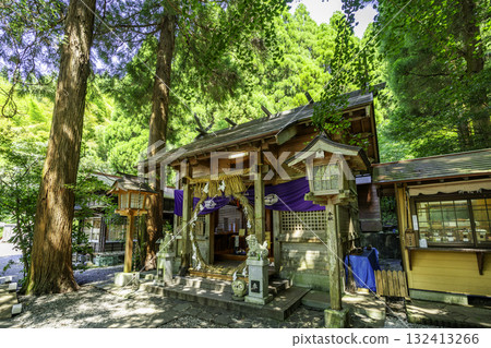 Takachiho Aratate Shrine, worship hall, Takachiho Town, Miyazaki Prefecture 132413266