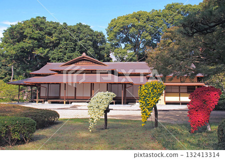 Suwa no Chaya Tea House, Ninomaru, Former Edo Castle (Imperial Palace) [Chiyoda Ward, Tokyo] 132413314