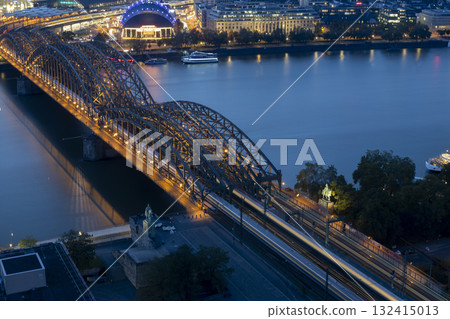 Evening view of Hohenzollern Bridge in the sunset 132415013