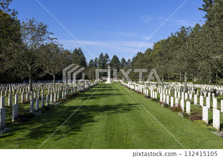 Ehrenfriedhof World War II military cemetery in Cologne 132415105