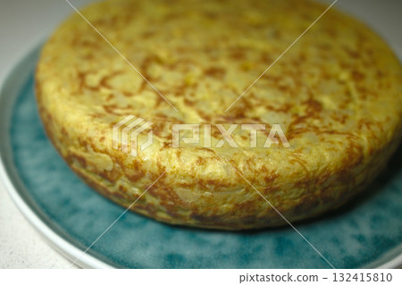 spanish egg omelette as typical lunch food 132415810