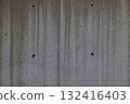 雨後有污漬的混凝土牆的紋理 132416403