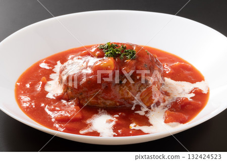 Tomato stew hamburger 132424523