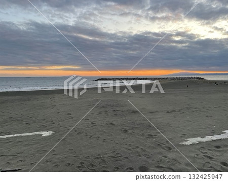 Shonan Chigasaki at dusk Shonan Chigasaki at dusk 132425947