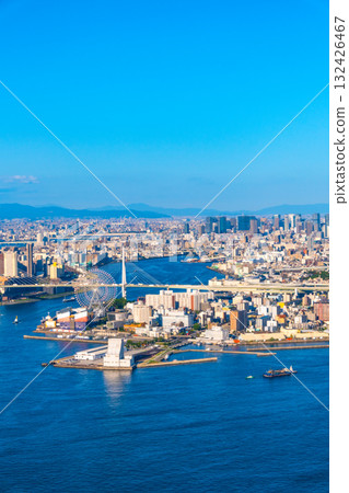 大阪港和大阪的街道 132426467