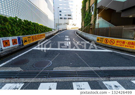 首都高速出口警告首都高速中央環狀線東銀座出口2025.10 b-1 132426499