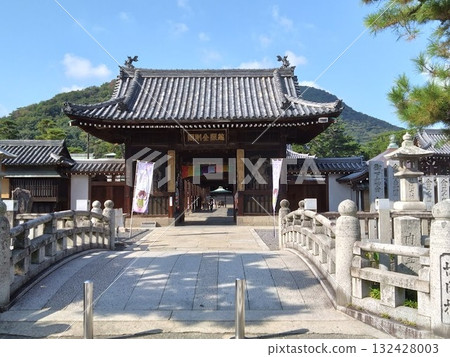 Kagawa Tourism! The Niomon Gate of Zentsuji Temple 132428003