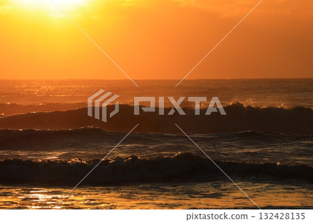 The sea stained in the morning sun The sea stained in the morning sun 132428135