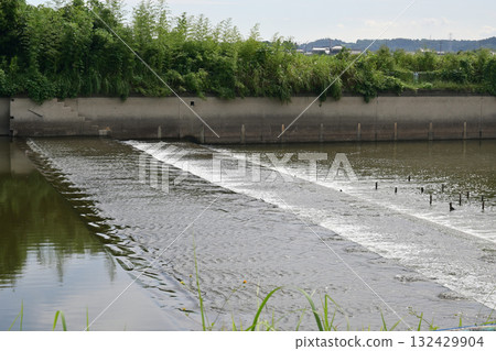 Yorogawa Nishihiro Weir Ichihara City, Chiba Prefecture Yorogawa Nishihiro Weir Ichihara City, Chiba Prefecture 132429904