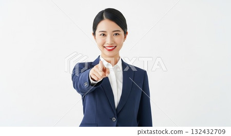 Persuasive gestures by Japanese female employees to speak to you 132432709