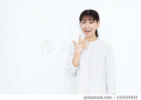 Smiling and surprised woman Smiling and surprised woman 132434832