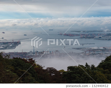 Rokko mountain range and Kobe city covered in a sea of clouds Rokko mountain range and Kobe city covered in a sea of clouds 132440412