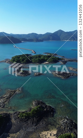 The sea and uninhabited islands of Goto The sea and uninhabited islands of Goto 132441056