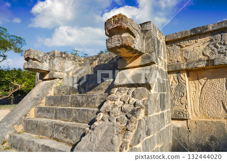 Chichen Itza snake head Yucatan Mexico Chichen Itza snake head Yucatan Mexico 132444020