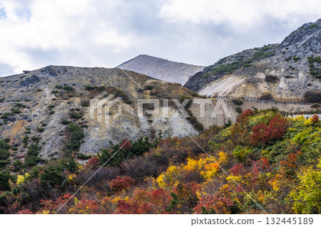 福島縣福島市磐梯吾妻天際線的秋葉 132445189