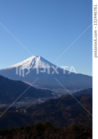 A clear winter sky and snow-covered Mount Fuji seen from Mount Takakawa A clear winter sky and snow-covered Mount Fuji seen from Mount Takakawa 132446761